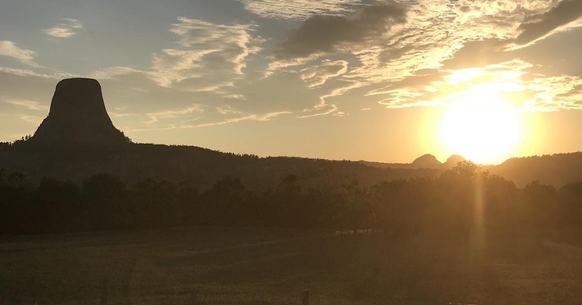 Devils Tower Vaction: How to Plan Your Adventure